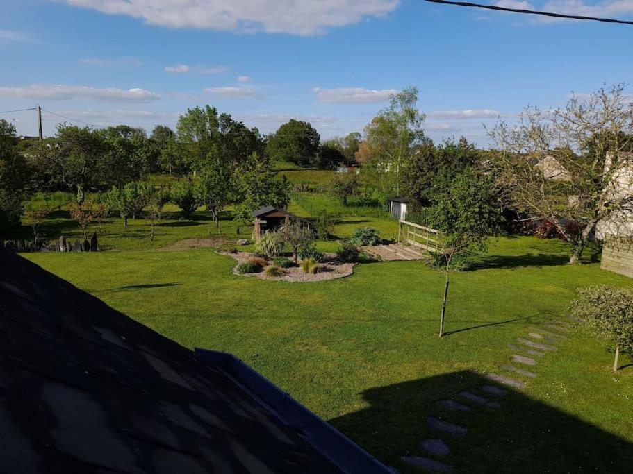 Chambre Dans Un Ecrin De Verdure Angrie Kültér fotó