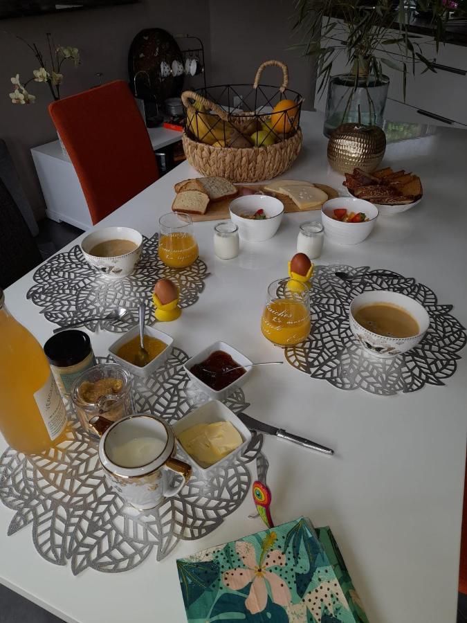 Chambre Dans Un Ecrin De Verdure Panzió Angrie Kültér fotó