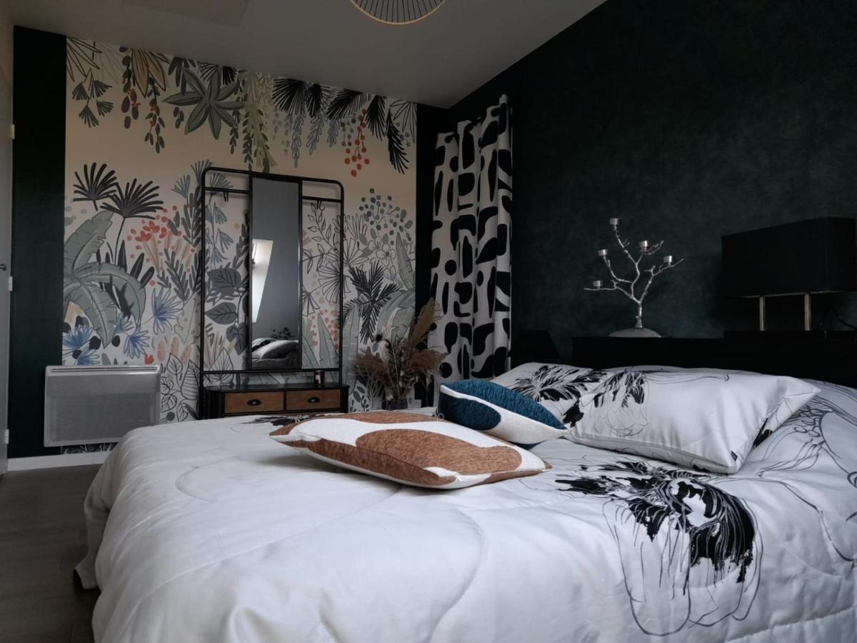 Chambre Dans Un Ecrin De Verdure Angrie Kültér fotó