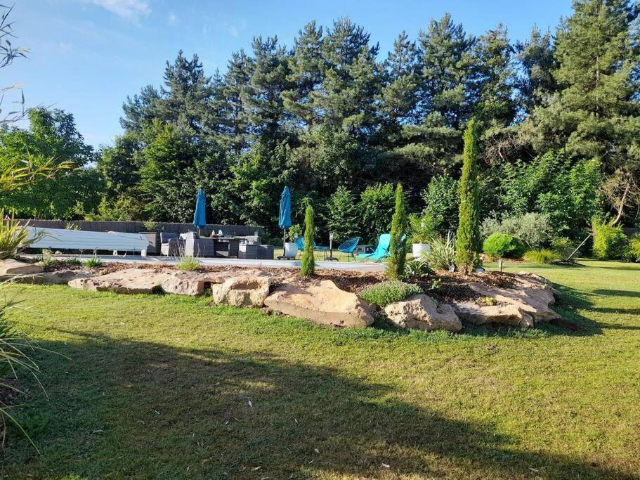 Chambre Dans Un Ecrin De Verdure Angrie Kültér fotó