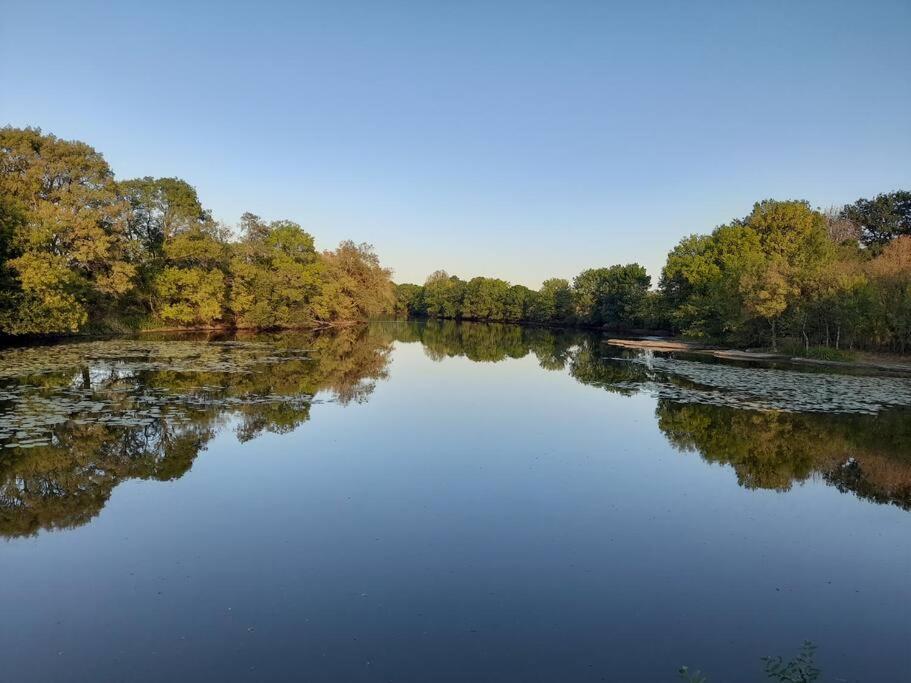 Chambre Dans Un Ecrin De Verdure Angrie Kültér fotó